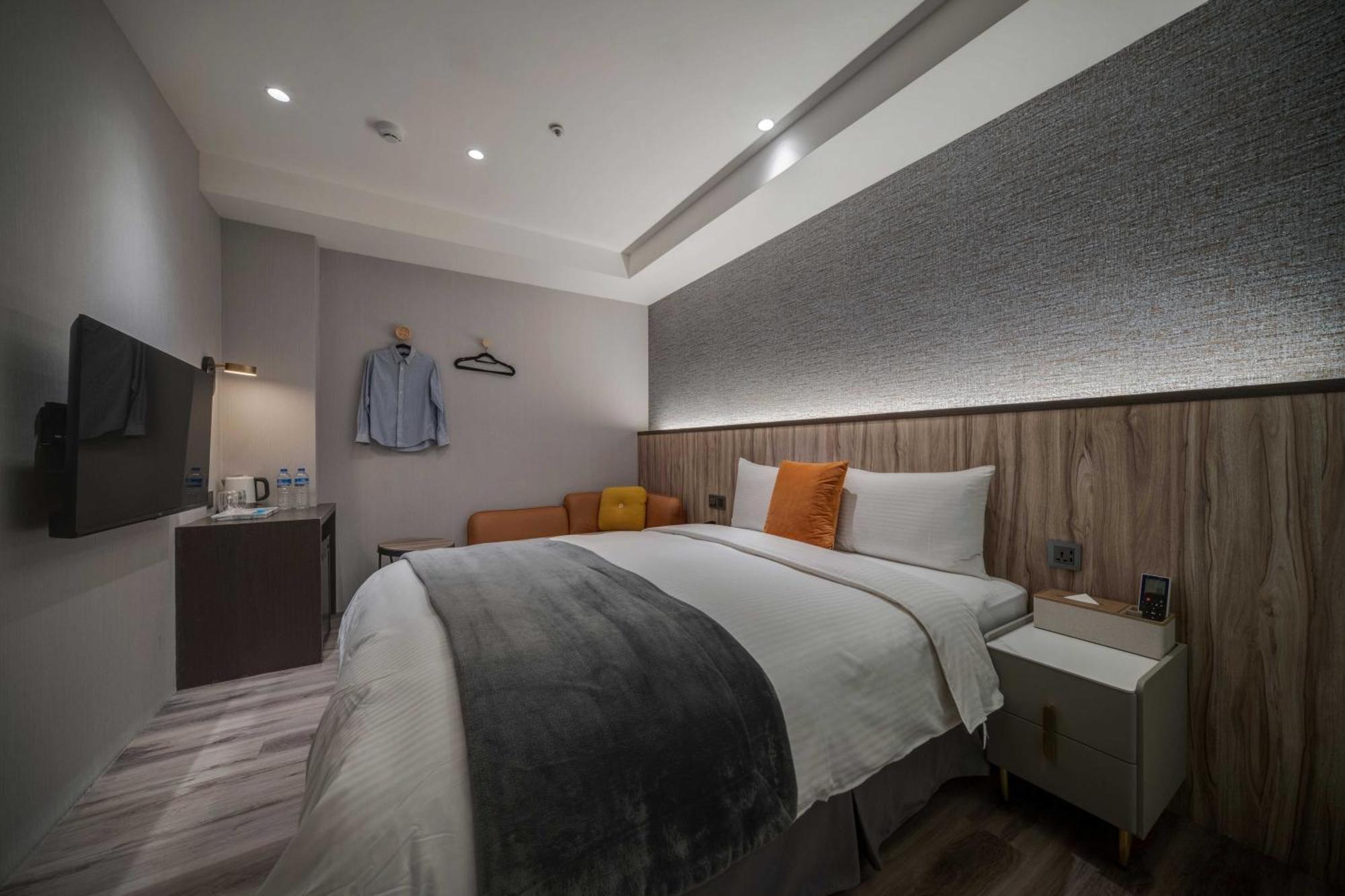 Fun Stay Inn Ximen Taipei Exterior photo