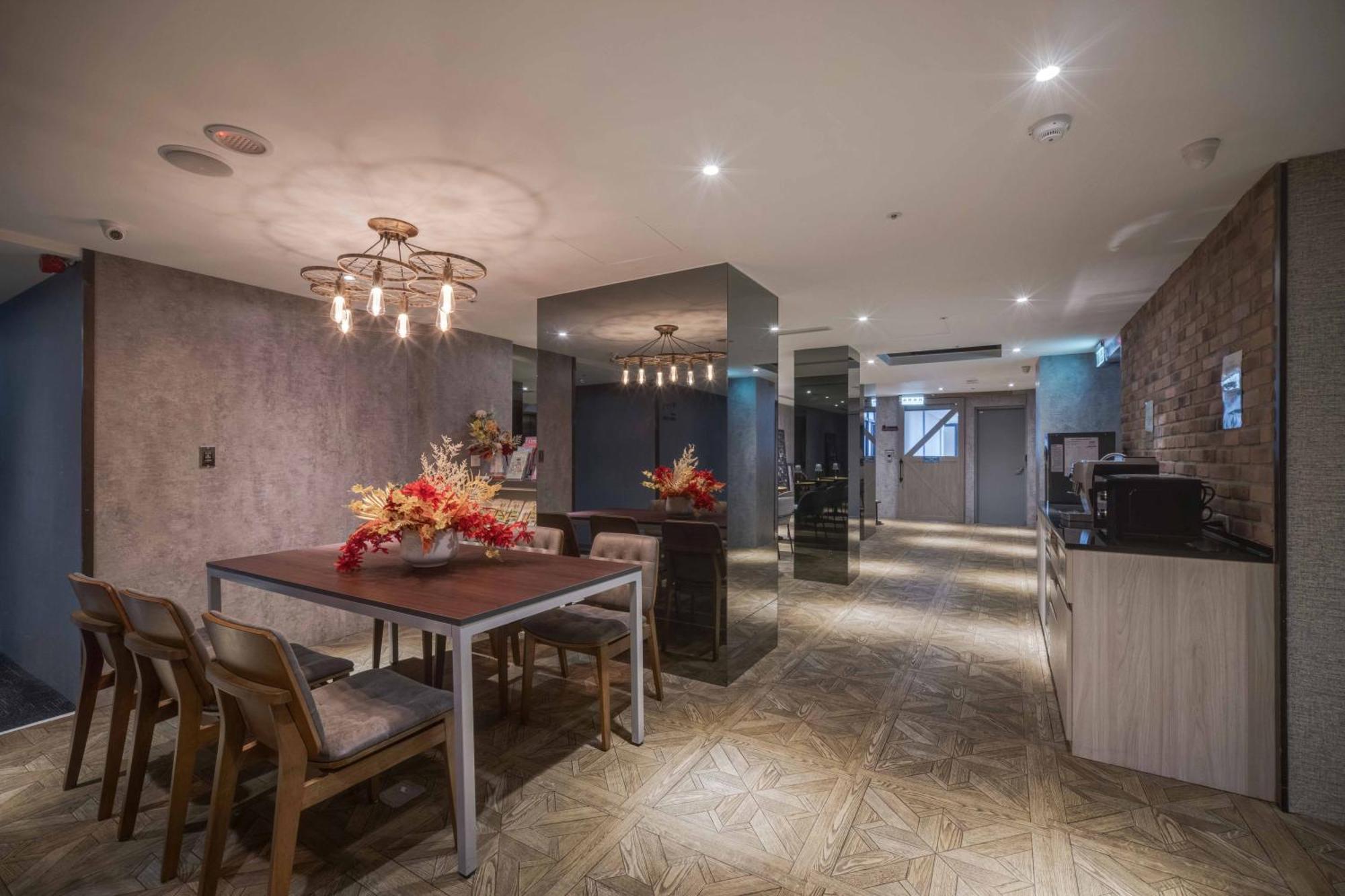 Fun Stay Inn Ximen Taipei Exterior photo